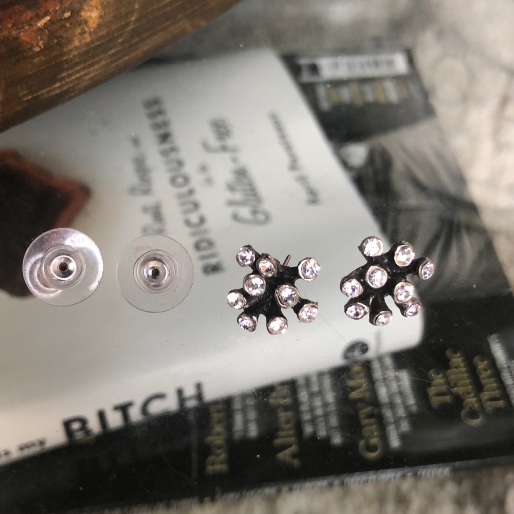 Diamond studs